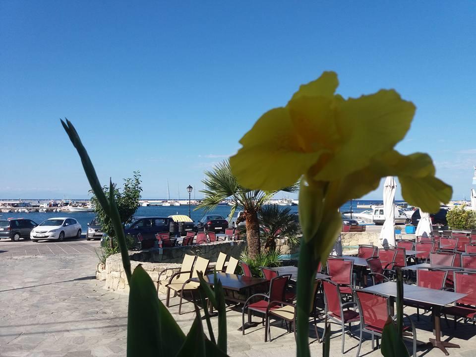 Peristerianos Apartments Неа-Скиони Экстерьер фото